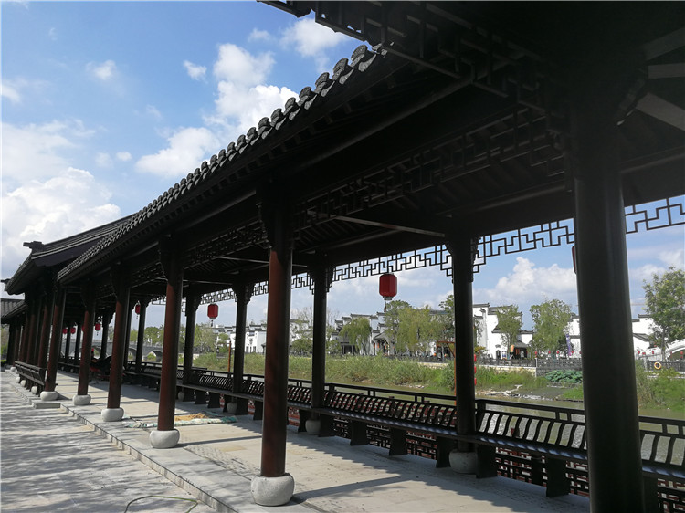仿古木雕欄桿